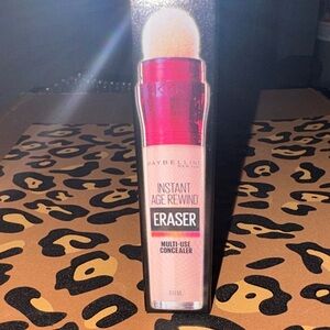 Maybelline Instant Age Rewind Eraser Multi-Use Concealer - Pink and Cream